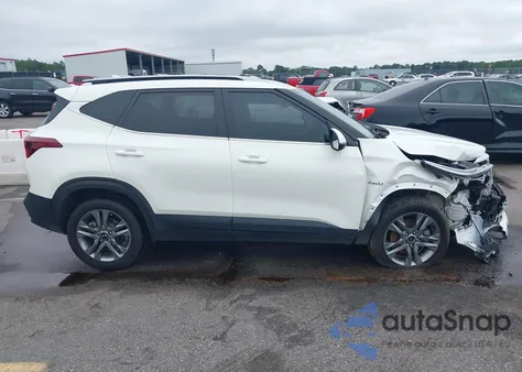 2021 Kia Seltos S из США, поврежденный, VIN KNDEUCAA0M7085793